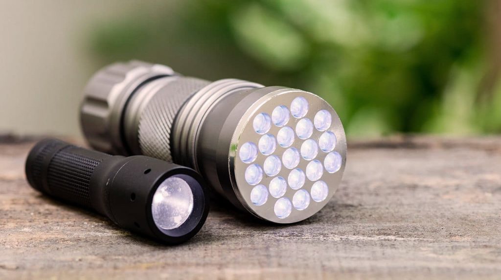 best-handheld-torch-best-flashlight-top-5-camping-lights
