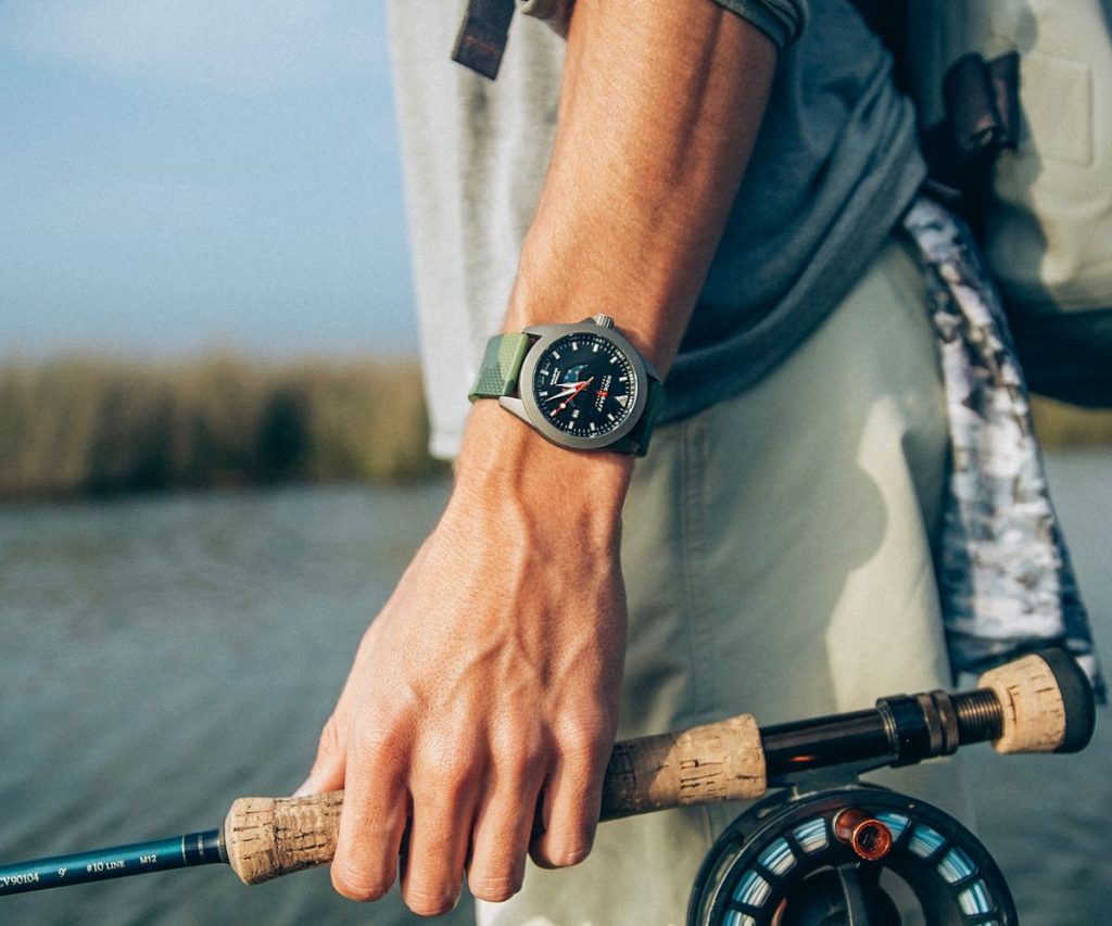 5 Best Fishing Watches — Reviews and Buying Guide (Summer 2022)