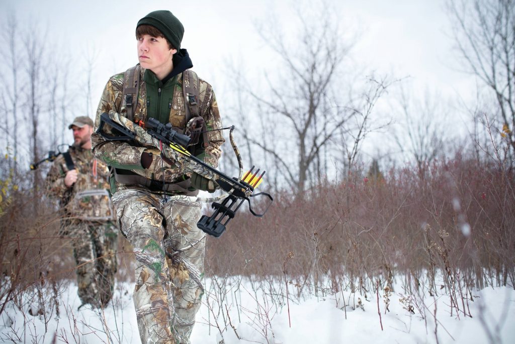 5 Best Recurve Crossbows for Hunters and Trainees (Summer 2022)