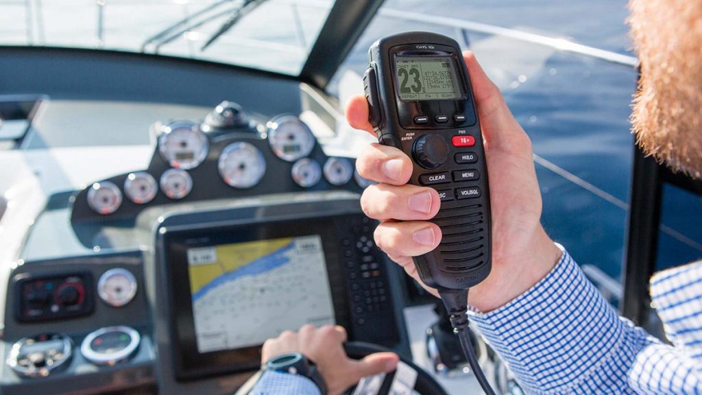 9 Best VHF Marine Radios - Keep An Eye On Emergency Channels! (Summer 2022)