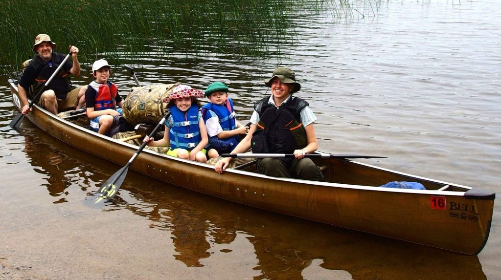 5 Best Family Canoes for an Unforgettable Vacation with Your Siblings (Summer 2022)