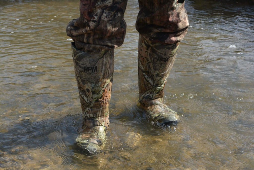 10 Best Rubber Hunting Boots - Perfect Grip and Leg Protection! (Summer 2022)
