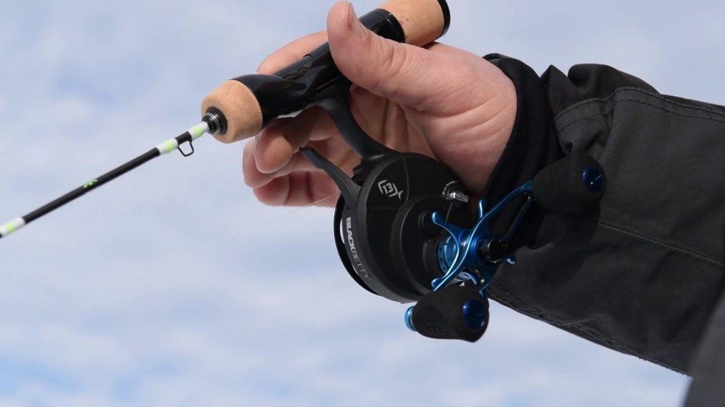 5 Best Ice Fishing Rods for Winter Fishing Lovers (Summer 2022)