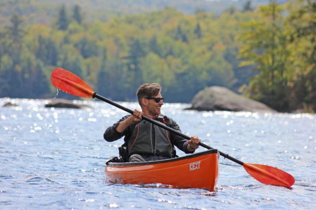 8 Best Canoes for all Your Needs: From Solo Adventures to Family Trips (Summer 2022)